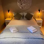 Apartamento House Under The Aurora Cozy Private With Fireplace *
