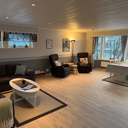 Apartamento House Under The Aurora Cozy Private With Fireplace