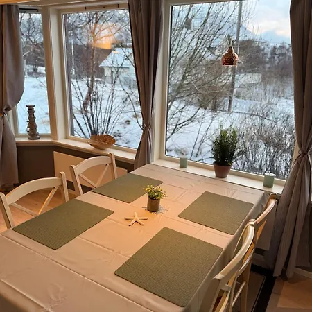 Apartamento House Under The Aurora Cozy Private With Fireplace *