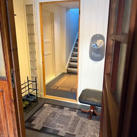 House Under The Aurora Cozy Private With Fireplace Apartamento *