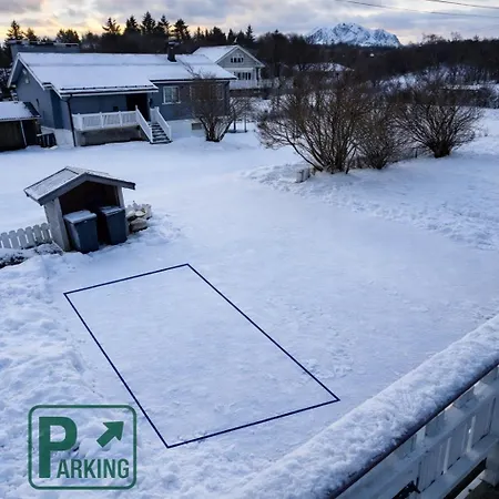 House Under The Aurora Cozy Private With Fireplace Apartamento