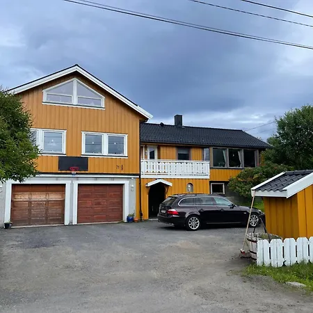 House Under The Aurora Cozy Private With Fireplace Appartamento Laukvik